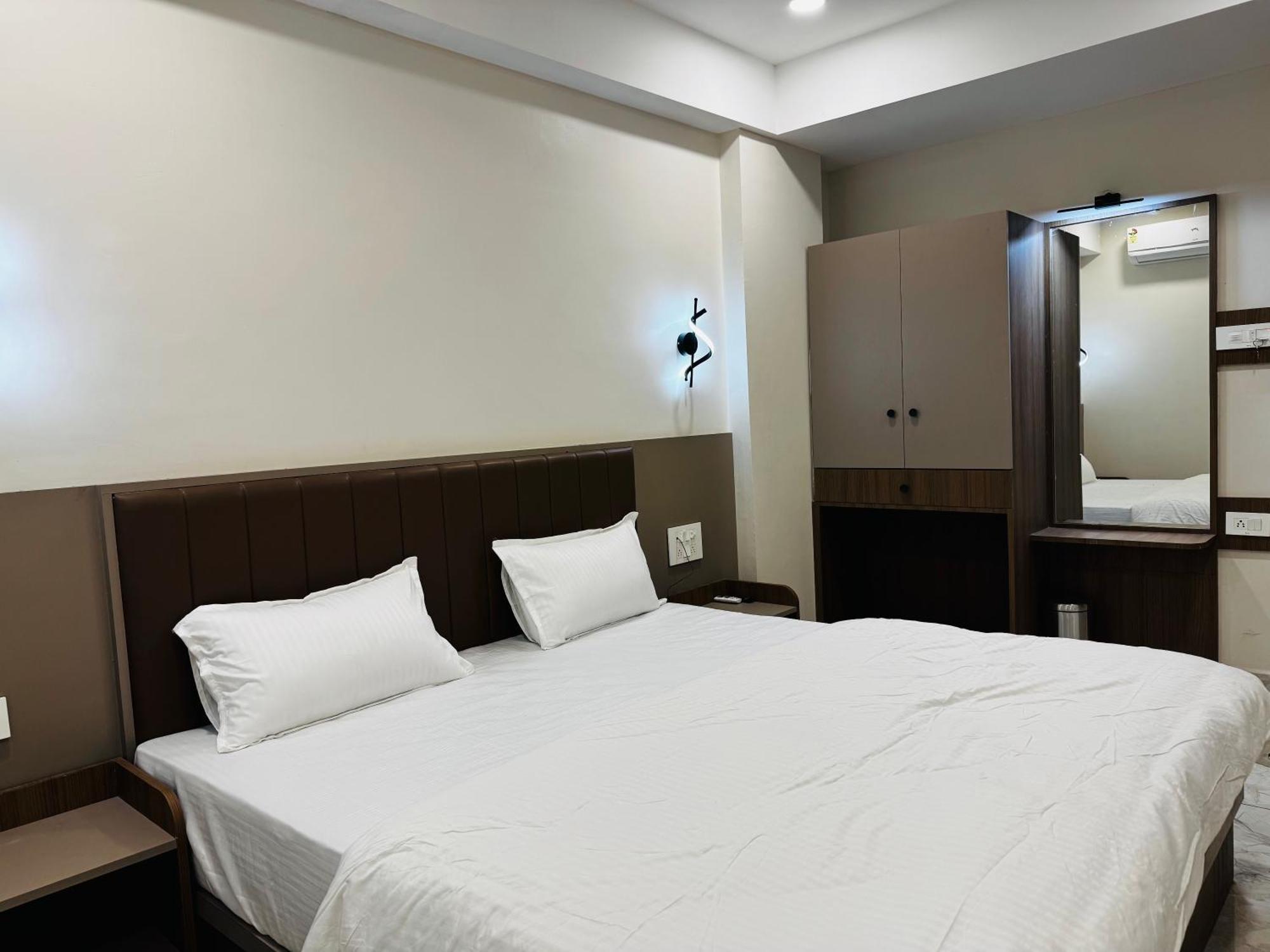 Hotel Fun N Food بهوي المظهر الخارجي الصورة